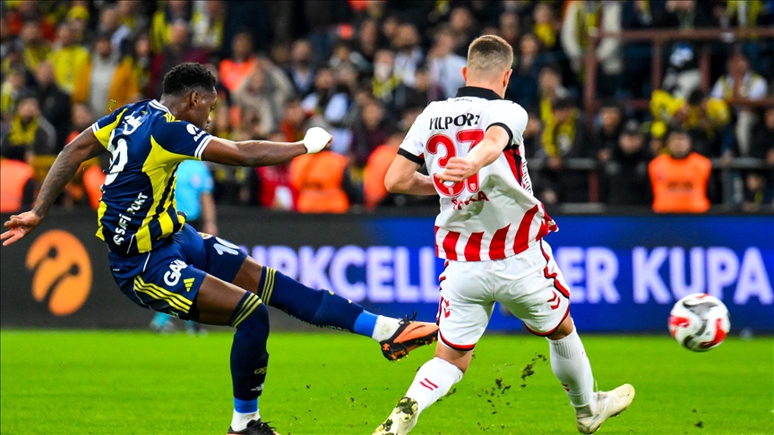 Süper Kupa'da Galatasaray'ın rakibi Fenerbahçe oldu