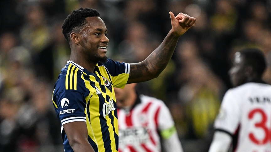 Fenerbahçe, Jhon Duran ile yollarını ayırdığını duyurdu