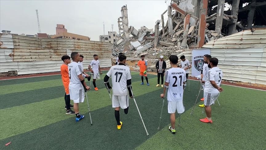 Gazze'deki ampute futbol takımından Filistin davasını destekleyen Guardiola'ya teşekkür mesajı