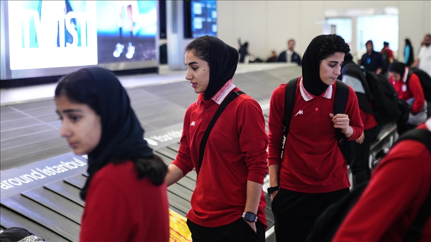 İran Milli Kadın Futbol Takımı kafilesi ülkelerine dönmek için Türkiye'ye geldi