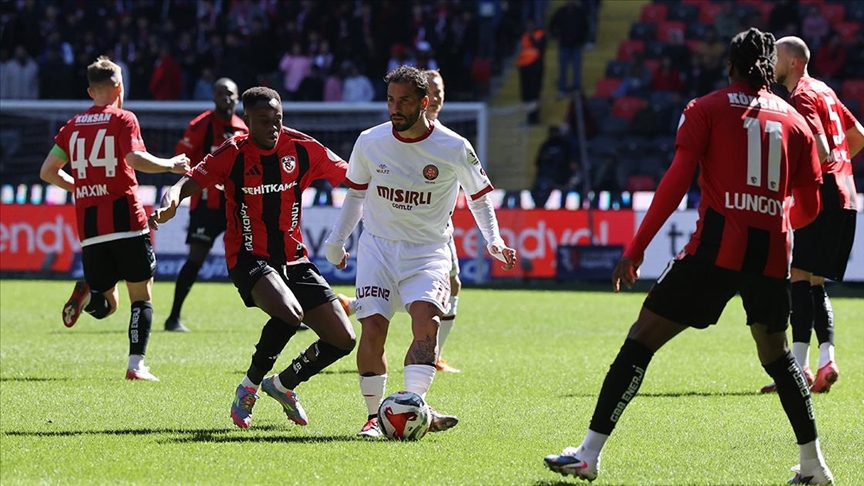 Gaziantep FK-Fatih Karagümrük maçı berabere tamamlandı