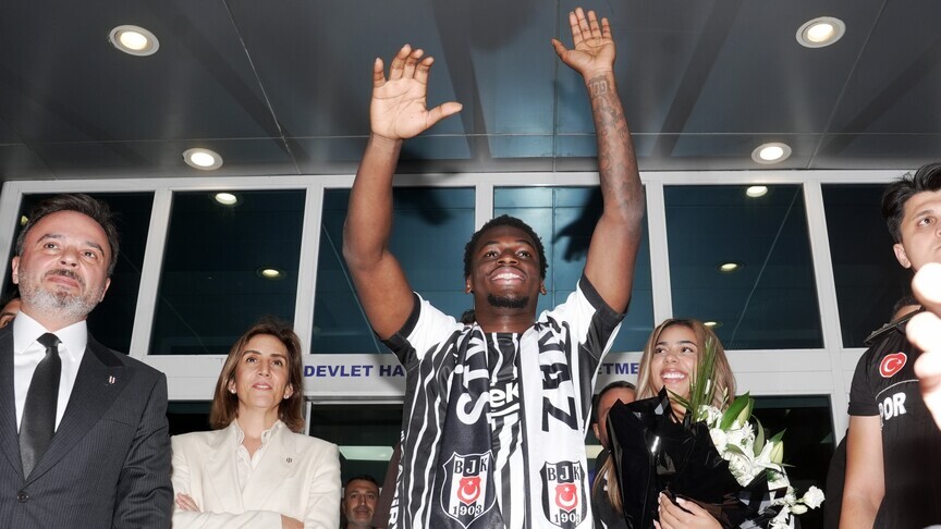 Ernest Poku, Beşiktaş tarihinin dördüncü Hollandalı futbolcusu oldu