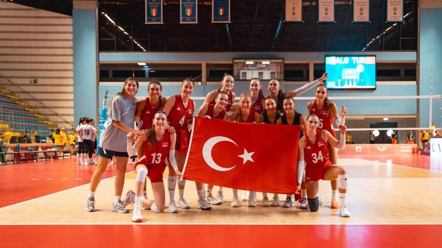 Kadın Milli Voleybol Takımı, Cezayir'i mağlup etti