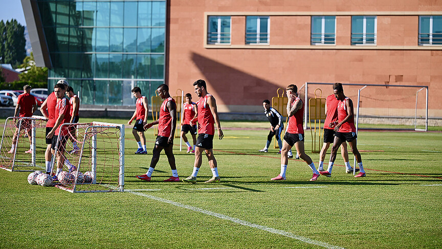 Lige 3'te 3 ile başlayan Kayserispor'da moraller yerinde
