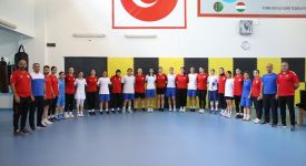 Genç milli kadın boksörlerin