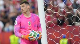 Fenerbahçe kalecisi Livakovic, Barcelona'ya transfer oldu