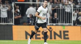 Beşiktaş'ın Sırp golcüsü Vlahovic, Kauno Zalgiris karşısında ilk kez maç kadrosunda
