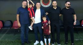 Gençlerbirliği Kulübü, Fenerbahçe maçında forması çıkarılan çocuğu tesislerinde misafir etti