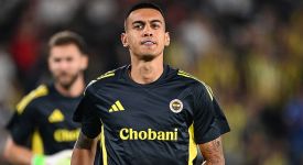Fenerbahçe'de kaleci İrfan Can Eğribayat Gençlerbirliği'ne transfer oldu