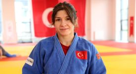 Milli judocu Tuğçe Beder, 20. Akdeniz Oyunları'nda kadınlar 48 kiloda şampiyon oldu