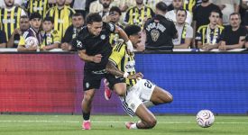Fenerbahçeli futbolcu Oosterwolde'nin arka adale tendonunda kısmi yırtık tespit edildi