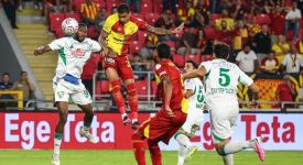 Göztepe ile Çaykur Rizespor 2-2 berabere kaldı