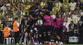 Fenerbahçe, sezonun ilk derbisinde mağlup