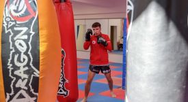 Antrenörsüz dünya ikincisi olan milli sporcunun hedefi zirve